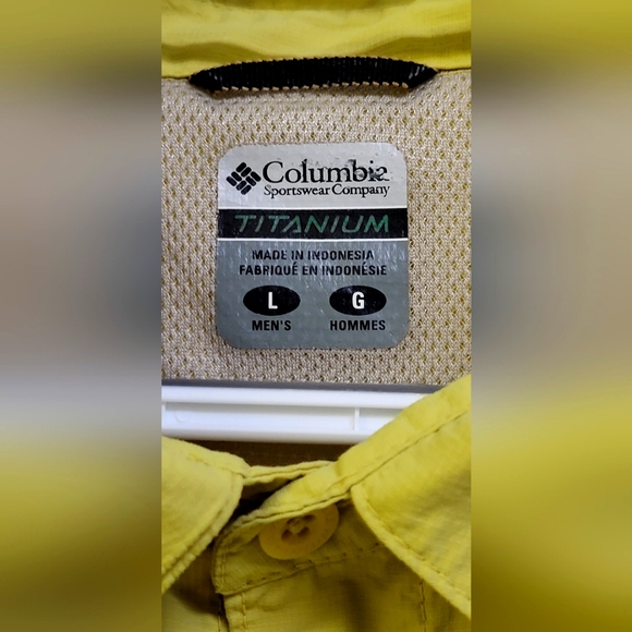 COLUMBIA TITANIUM OMNI-DRY GREEN OLIVE, SHORT SLEEVES, CASUAL MENS SHIRT,  LARGE - Picture 2 of 13